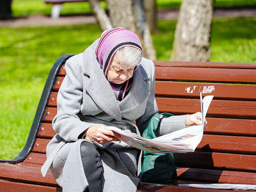 Режим готовится повысить пенсионный возраст для женщин в Беларуси и сократить срок выплат пособий по уходу за ребенком с 3 до 2 лет?